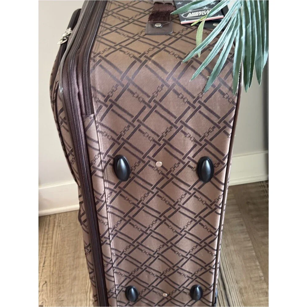 Epic Large Check-in Spinner Classic Quilted Brown Rolling Upright Suitcase